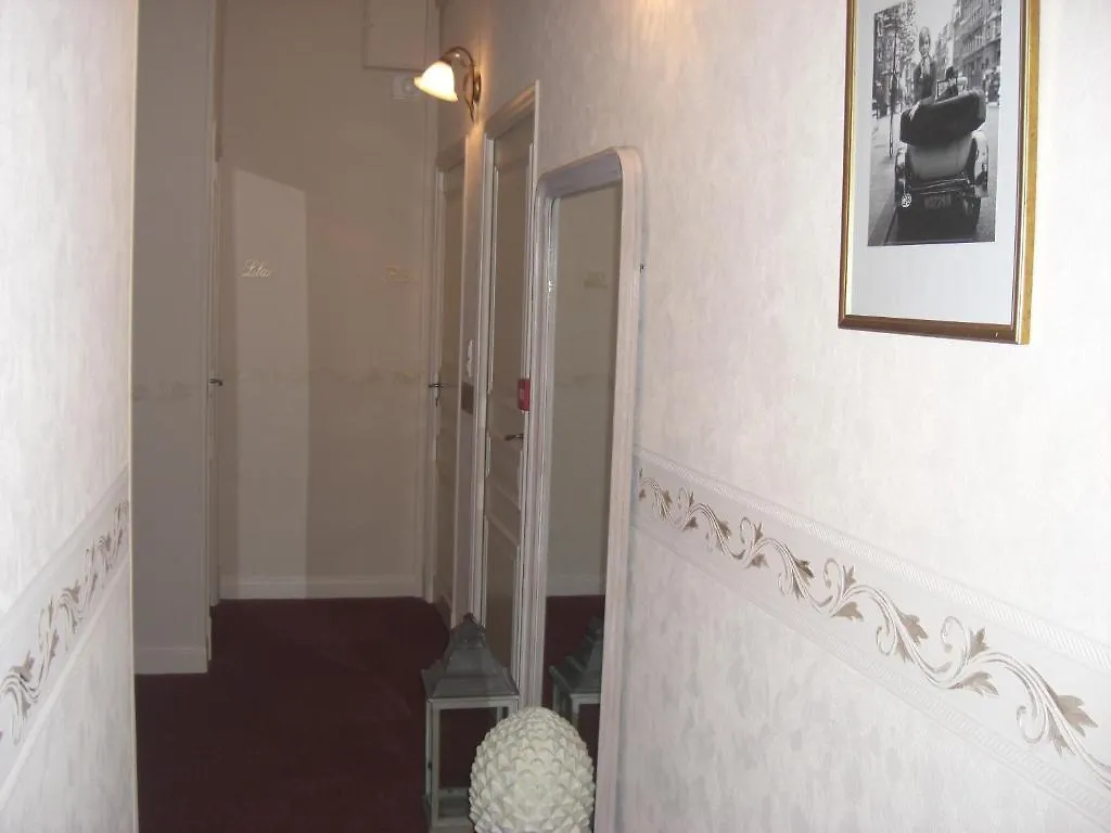 La Marjolaine Hotel Juan-les-Pins 2*,